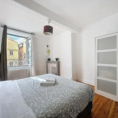 Apartment Cl-fd Centre Historique Marche Aux Poissons B Clermont-Ferrand