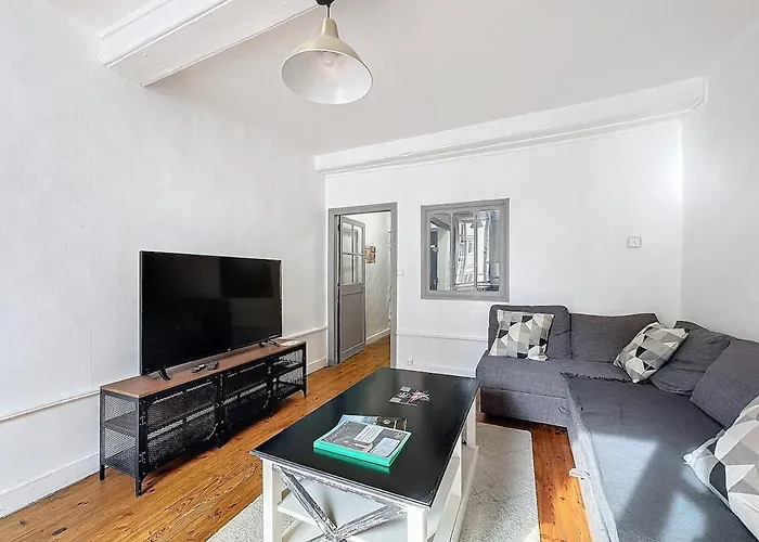 Cl-fd Centre Historique Marche Aux Poissons B Апартаменты